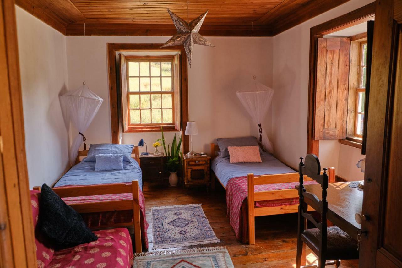 A Charming , Traditional Cottage At Quinta Da Ribeira 波亚里什新镇 外观 照片